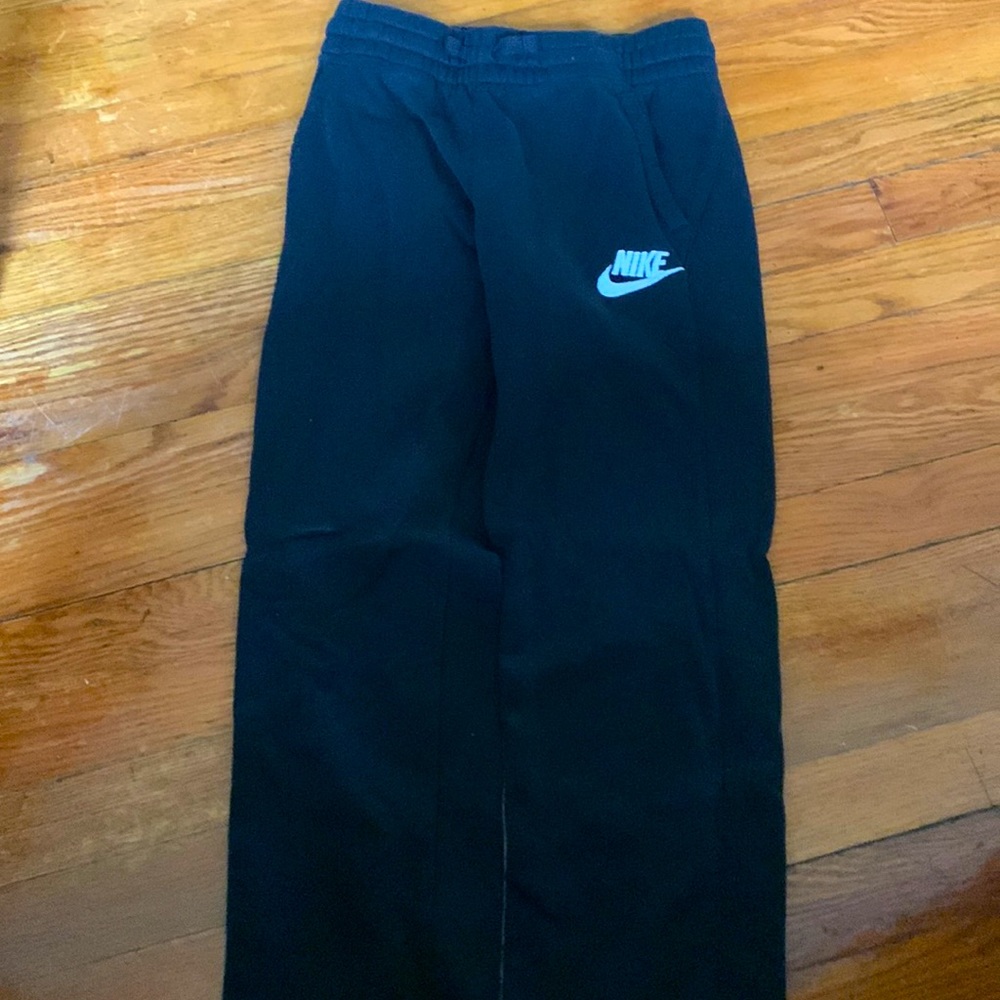 Youth Large Black Nike Sweatpants